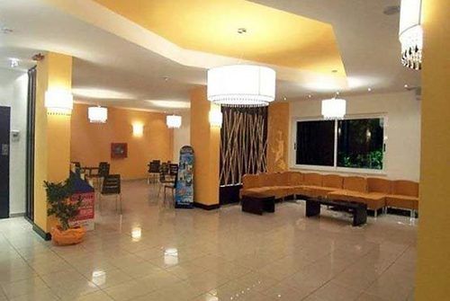 Hotel Orly Чезенатико Экстерьер фото