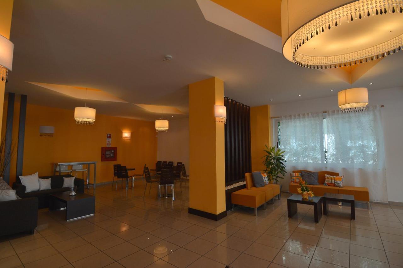 Hotel Orly Чезенатико Экстерьер фото